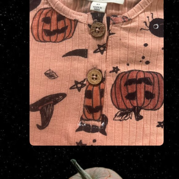 Pumpkin & Bats Halloween Pajama Set | Girls Ruffle Sleeve Nightwear - Picture 3 of 4